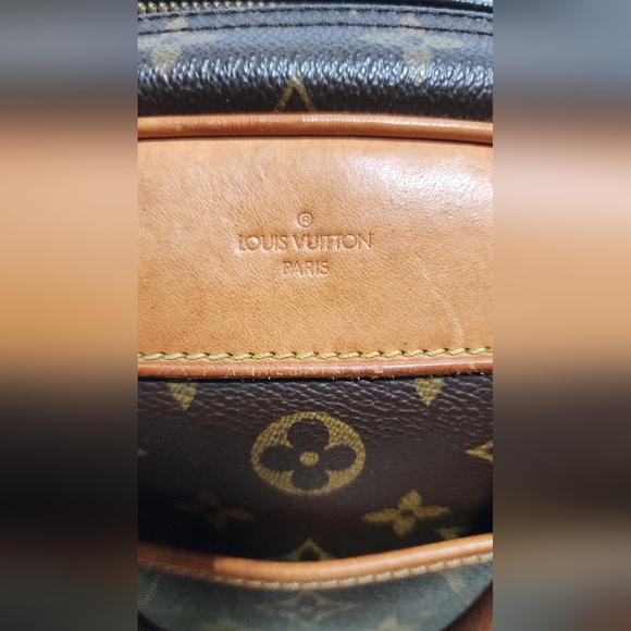 Louis Vuitton Trouville. Minor dryness on vachetta. Light signs of use handles. - Picture 7 of 14